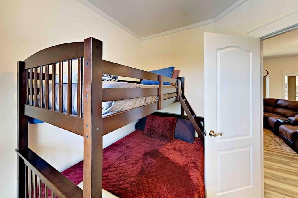 Serenity Views Comfort - Close To City & Parkway! Weaverville Dış mekan fotoğraf